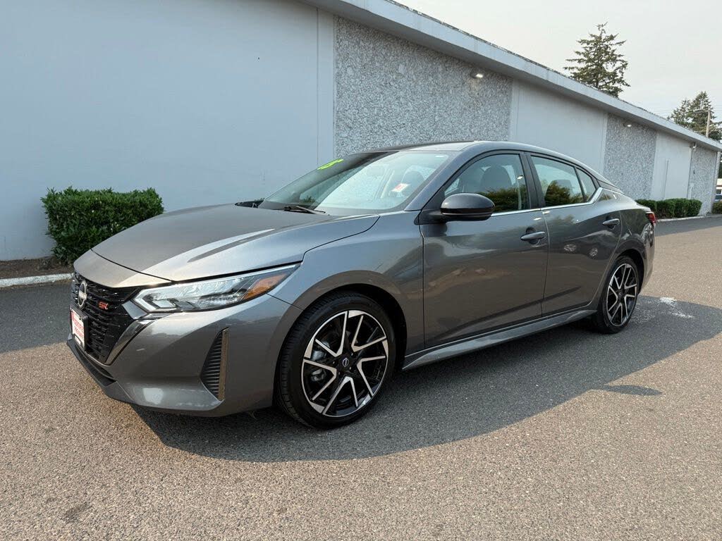 2025 Nissan Sentra SR