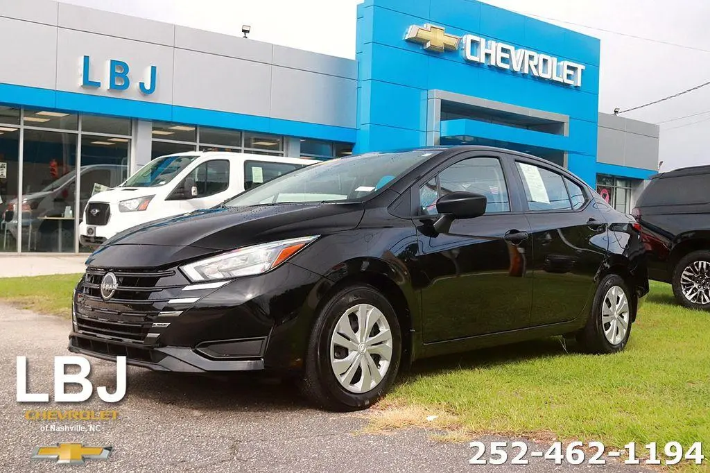 2025 Nissan Versa S