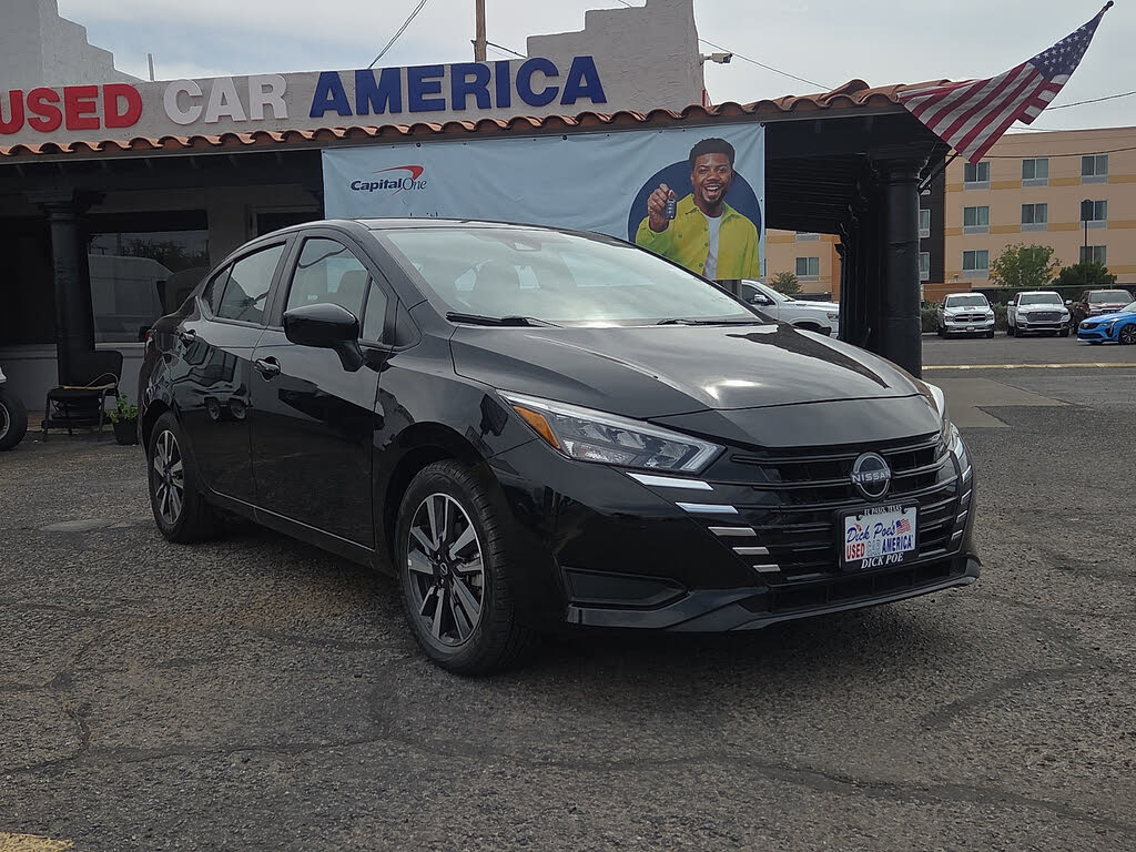 2025 Nissan Versa SV