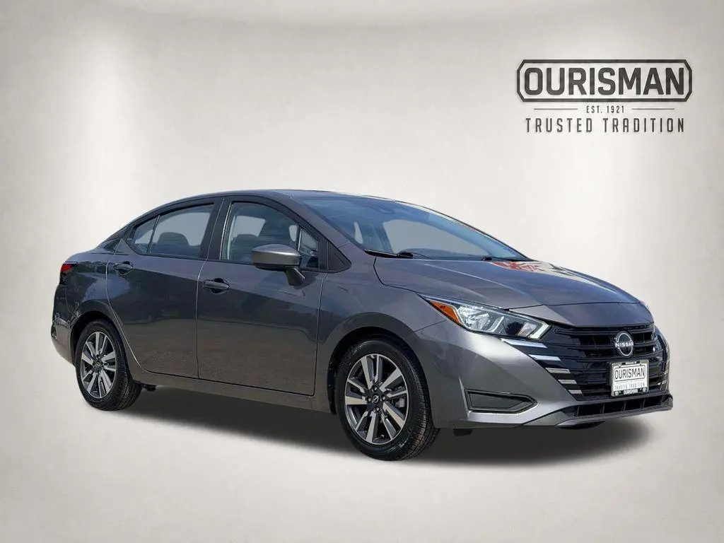 2023 Nissan Versa SV