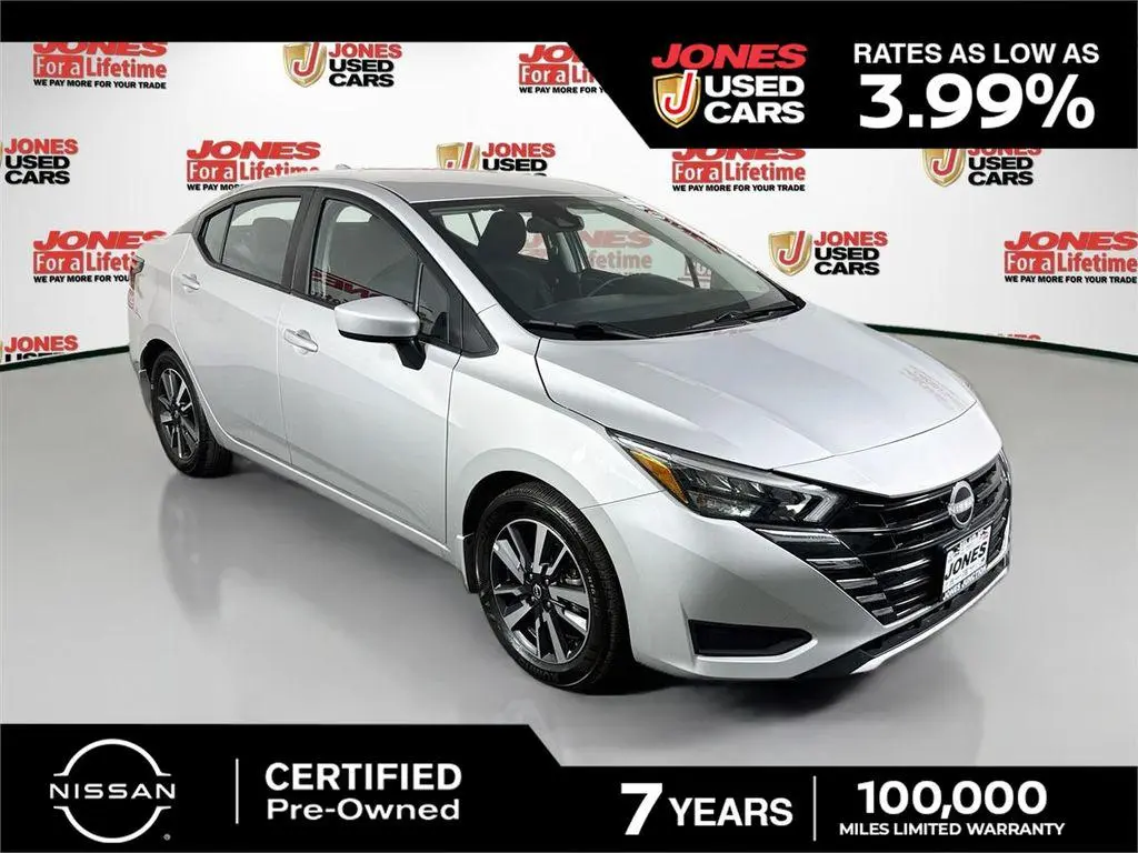 2025 Nissan Versa SV