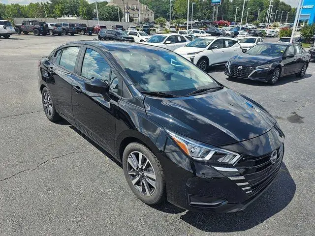 2023 Nissan Versa SV
