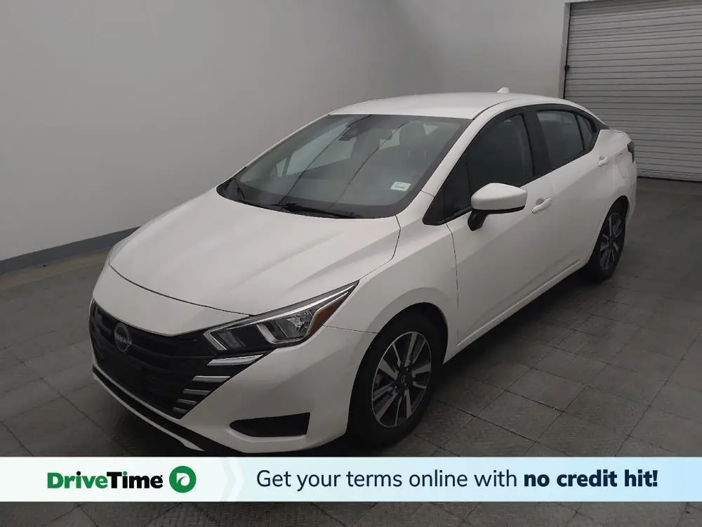 2023 Nissan Versa SV