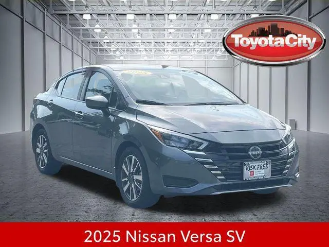 2025 Nissan Versa SV