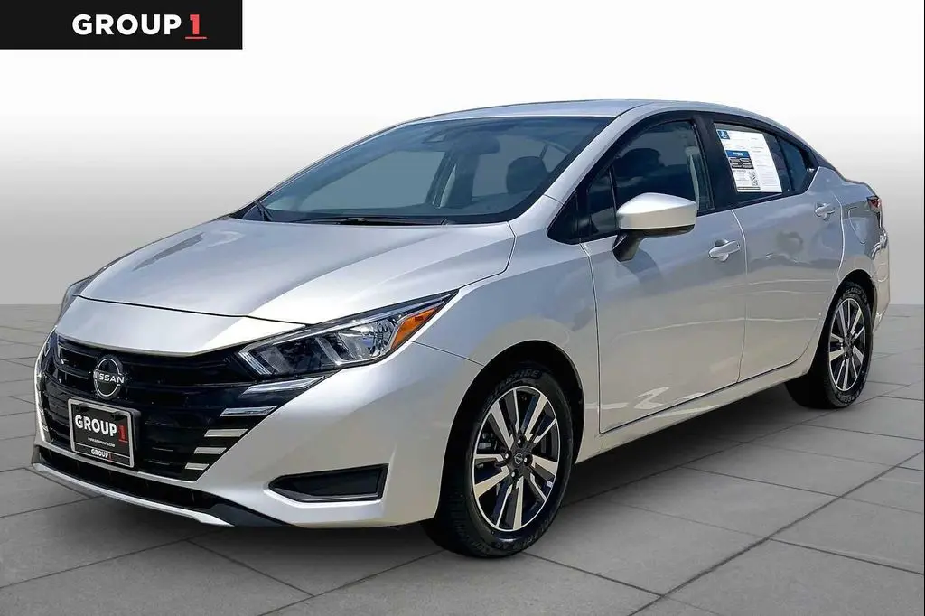 2024 Nissan Versa SV