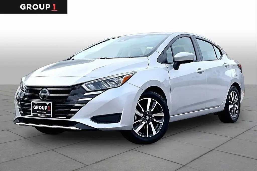 2024 Nissan Versa SV