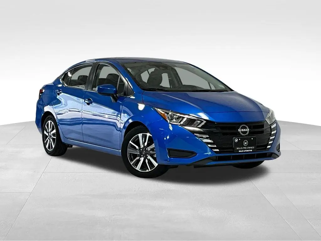 2023 Nissan Versa SV