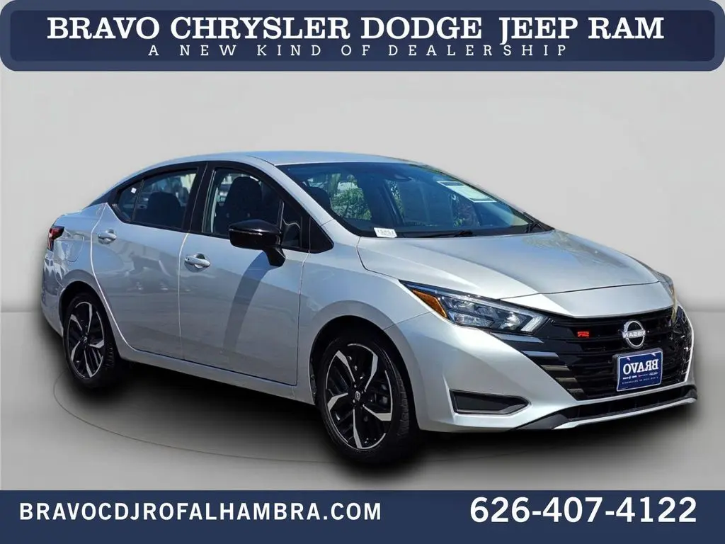2024 Nissan Versa SR