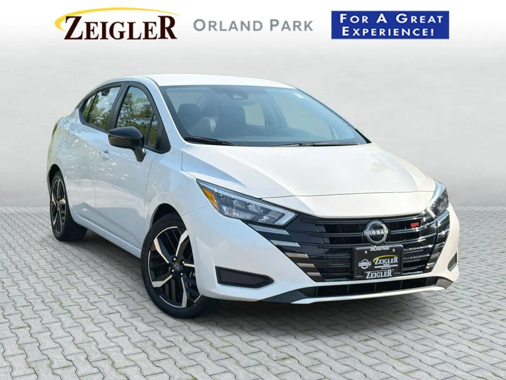 2024 Nissan Versa SR