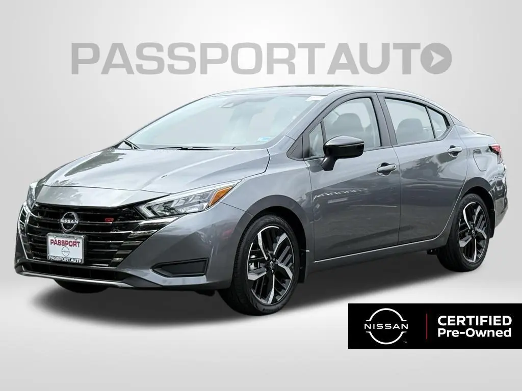 2025 Nissan Versa SR