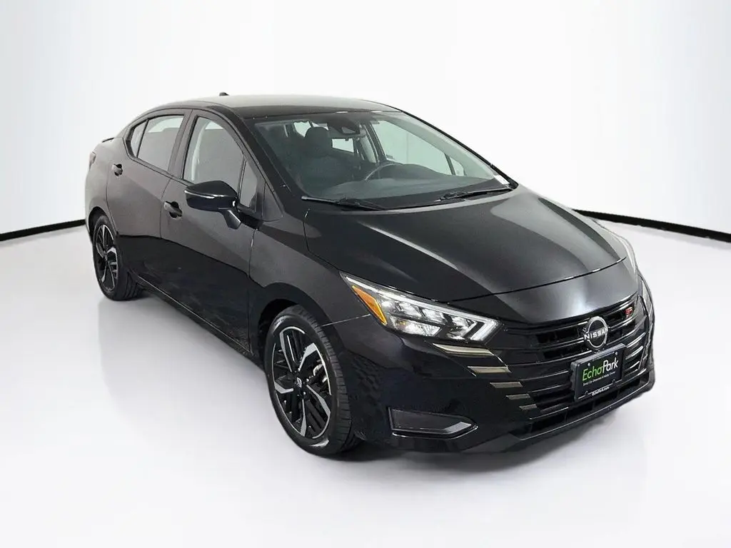2024 Nissan Versa SR