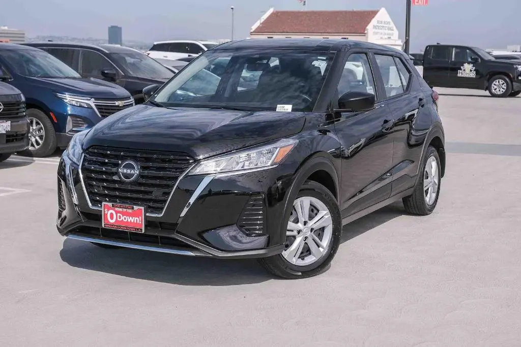2025 Nissan Kicks Play S