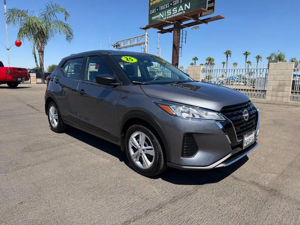 2025 Nissan Kicks Play S