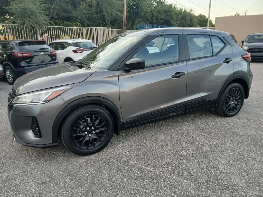 2024 Nissan Kicks S