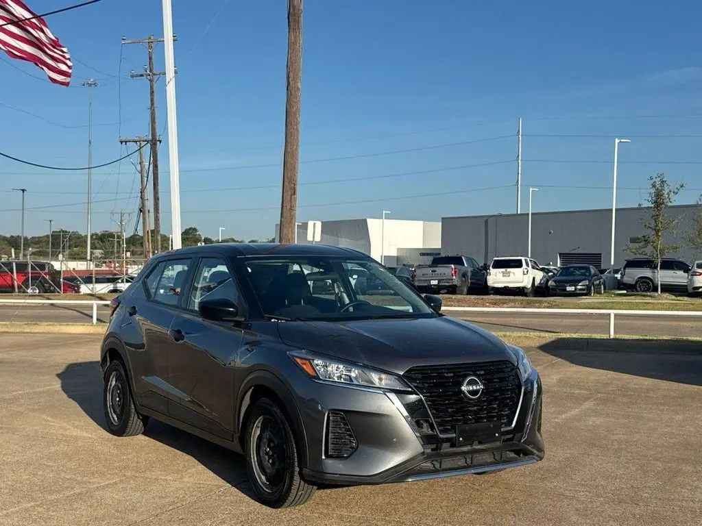 2024 Nissan Kicks S