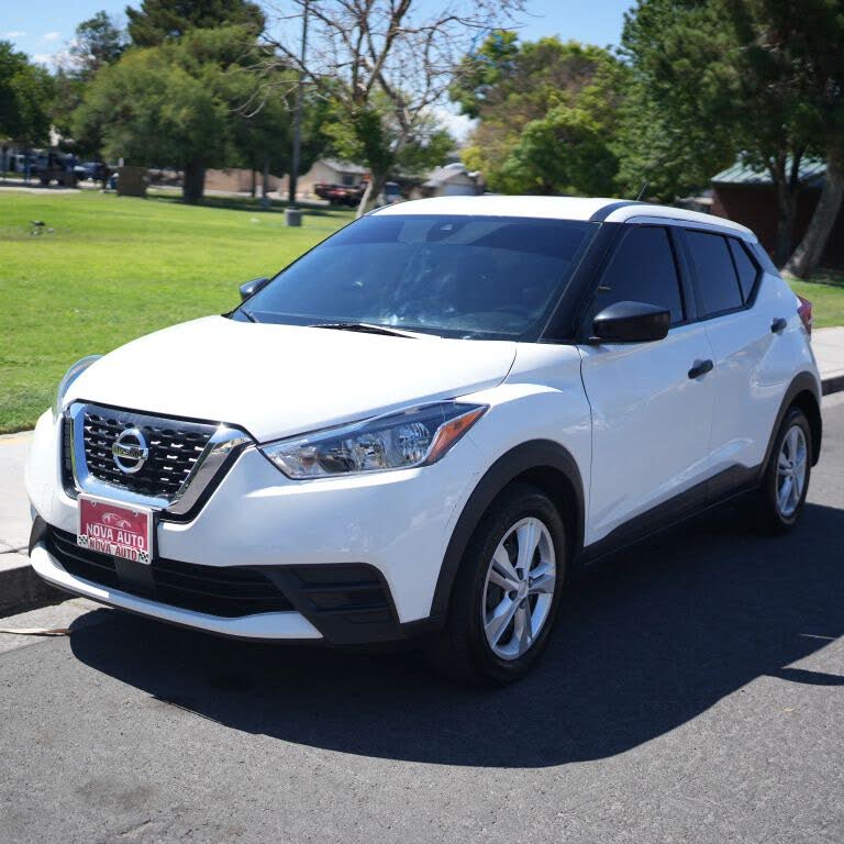 2020 Nissan Kicks S