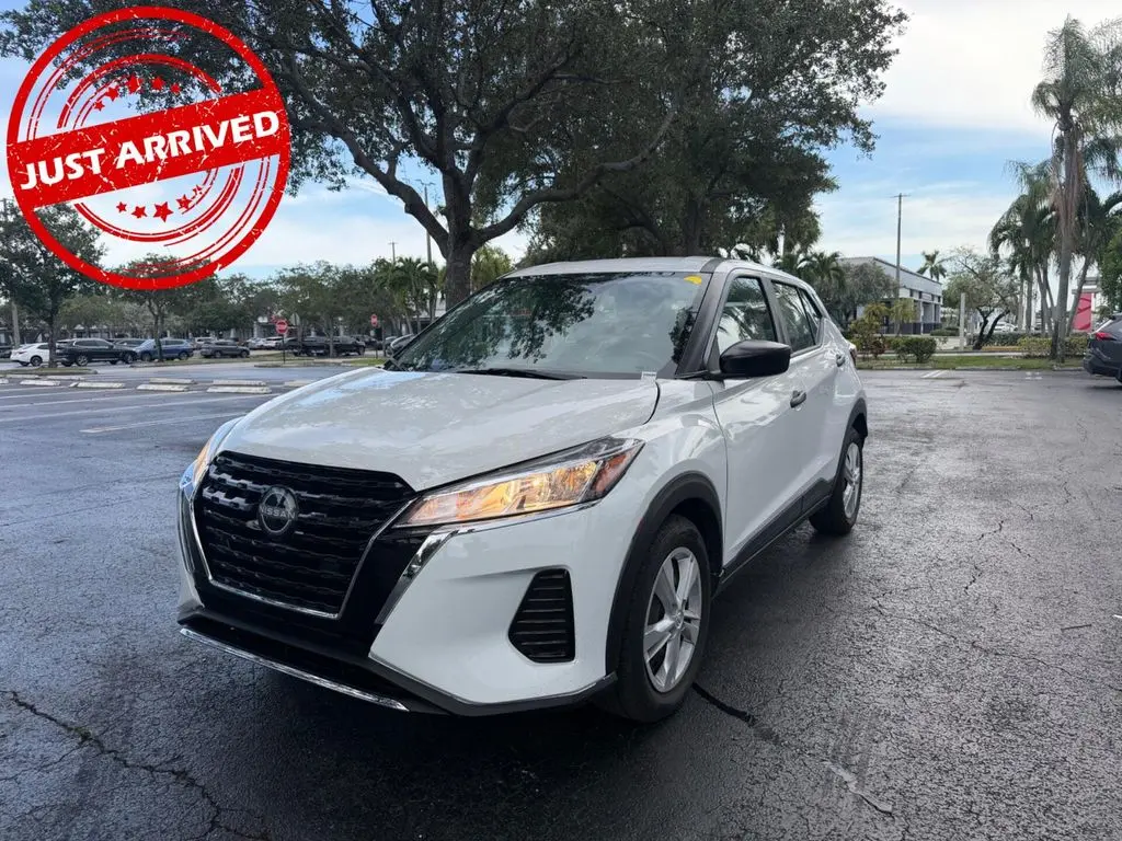 2023 Nissan Kicks S