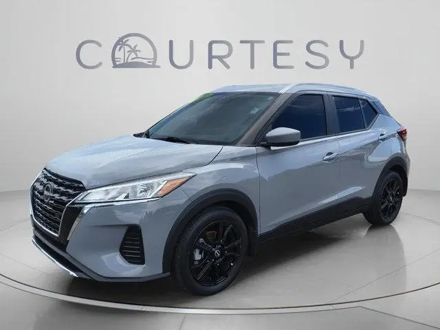 2022 Nissan Kicks SV