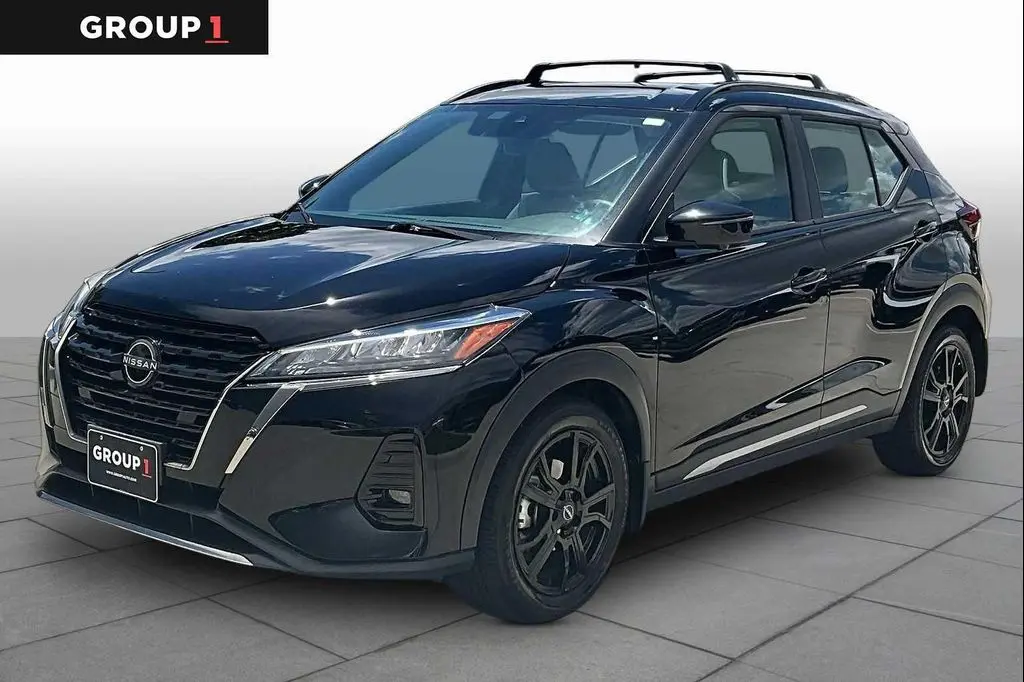 2024 Nissan Kicks SR
