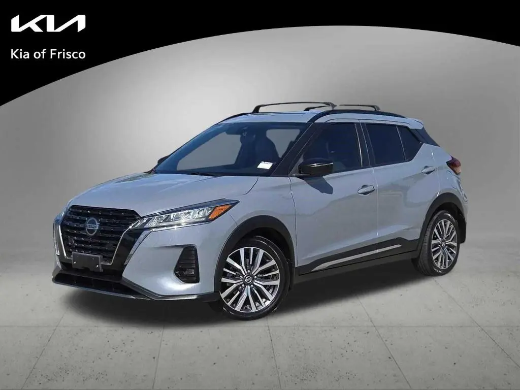2021 Nissan Kicks SR