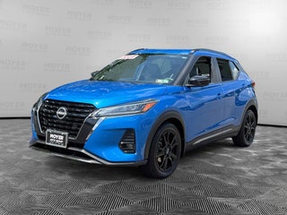 2023 Nissan Kicks SR