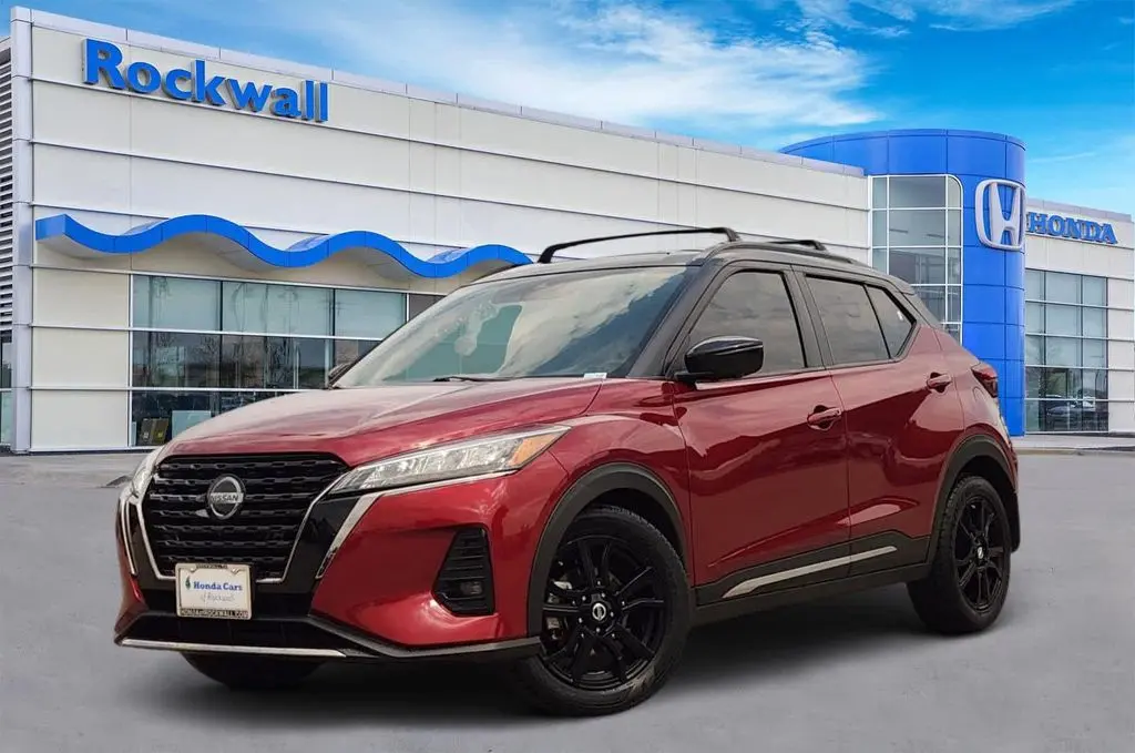2021 Nissan Kicks SR