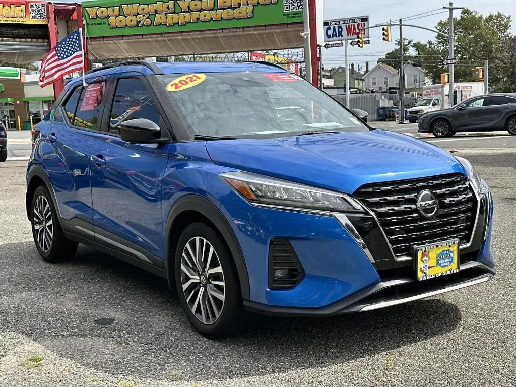 2021 Nissan Kicks SR