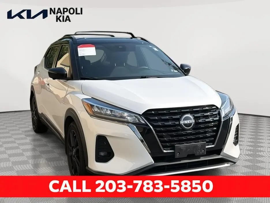 2022 Nissan Kicks SR
