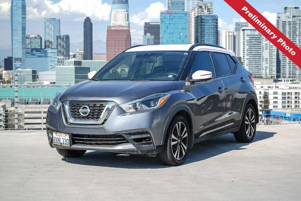 2020 Nissan Kicks SR