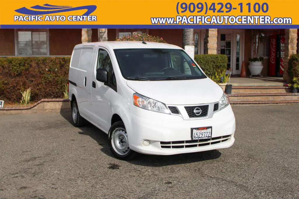 2020 Nissan NV200 SV