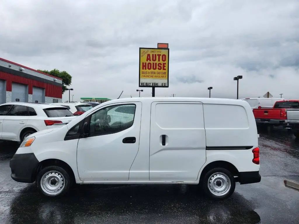 2018 Nissan NV200 SV