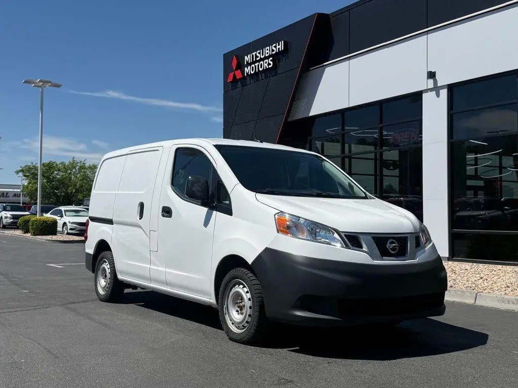 2020 Nissan NV200 SV