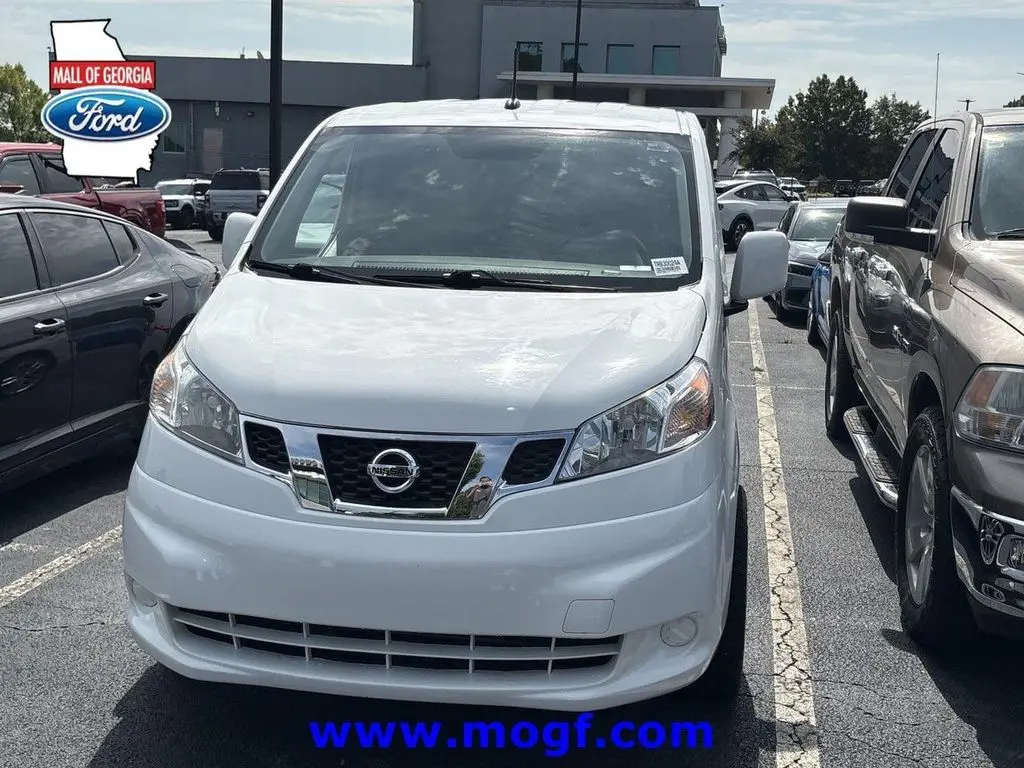 2020 Nissan NV200 SV