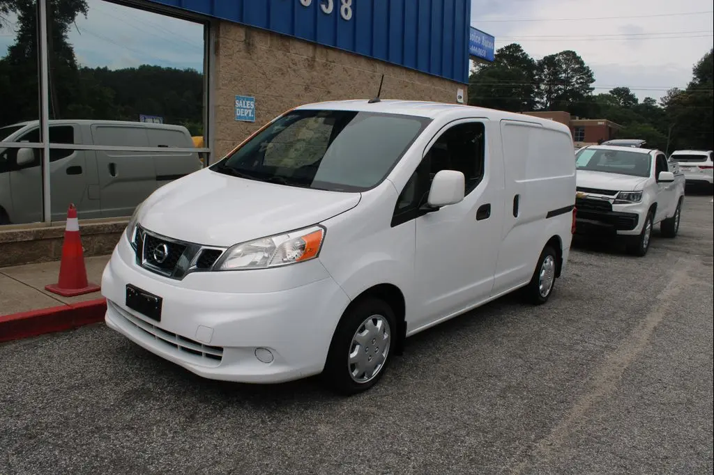 2017 Nissan NV200 SV