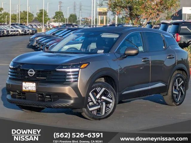 2025 Nissan Kicks SV