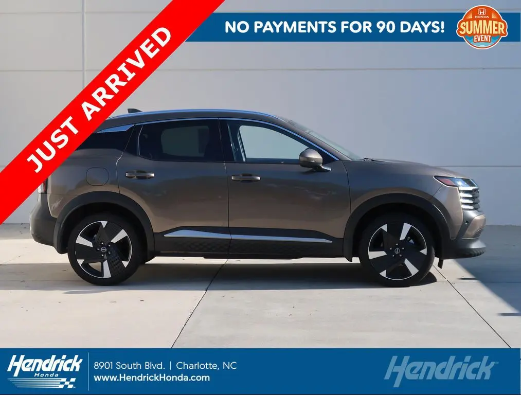 2025 Nissan Kicks SR