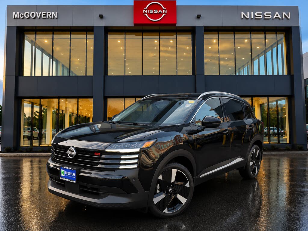 2025 Nissan Kicks SR