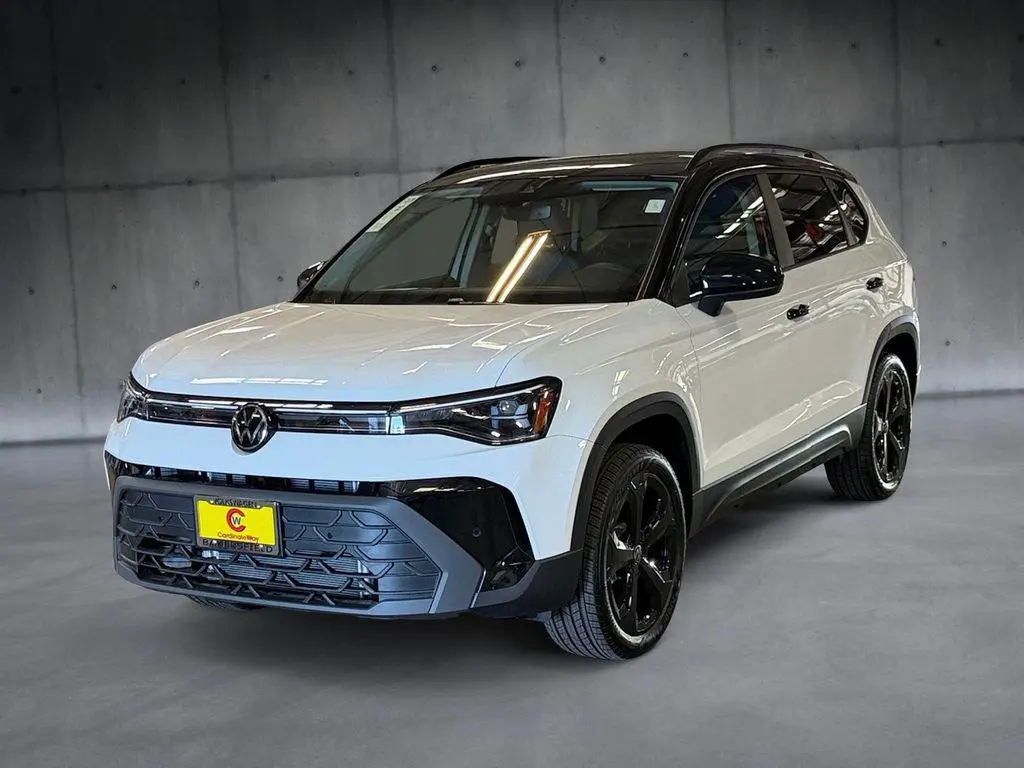 2026 Volkswagen Taos SE Black