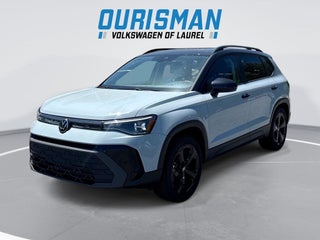 2026 Volkswagen Taos SE Black