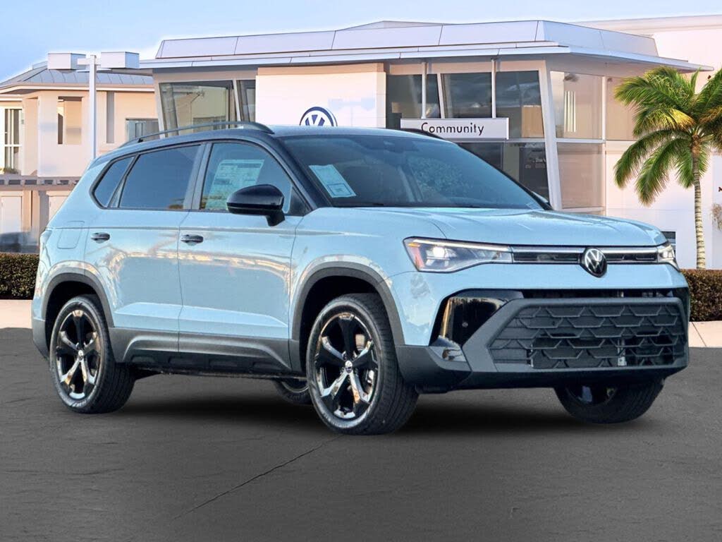 2026 Volkswagen Taos SE Black