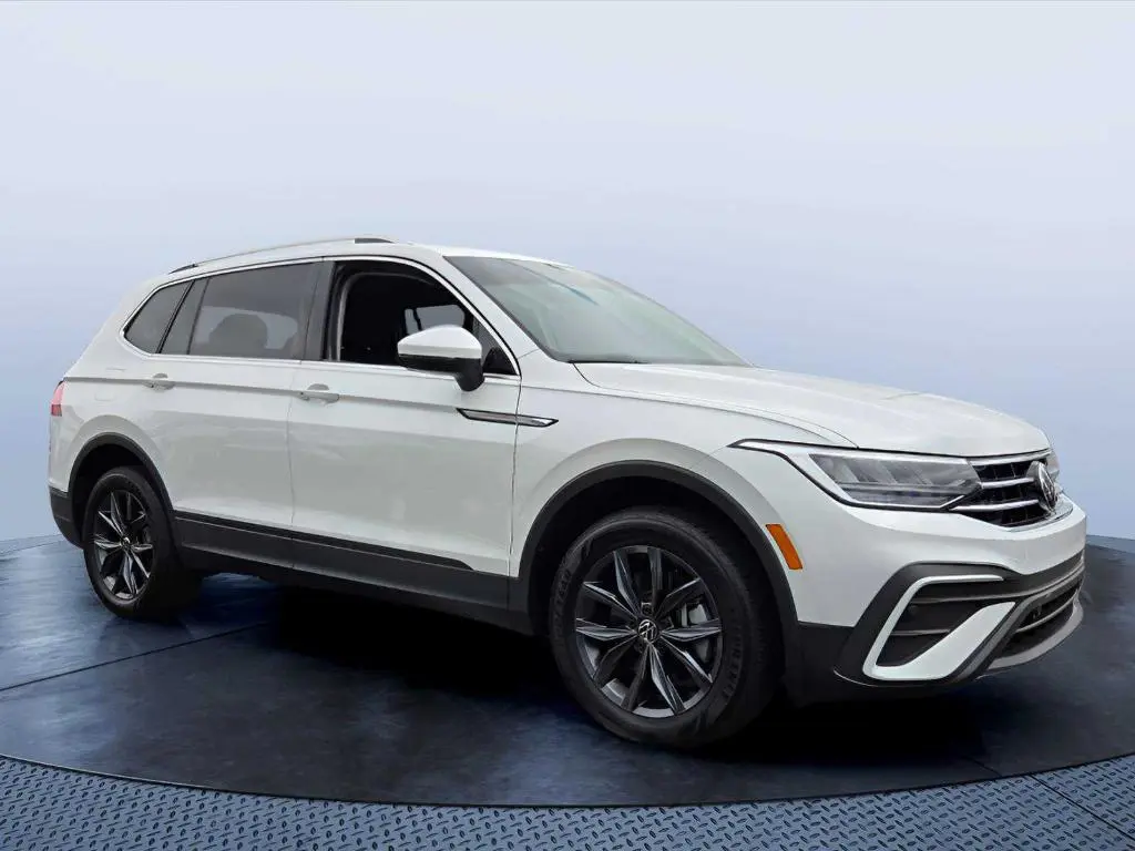 2023 Volkswagen Tiguan SE