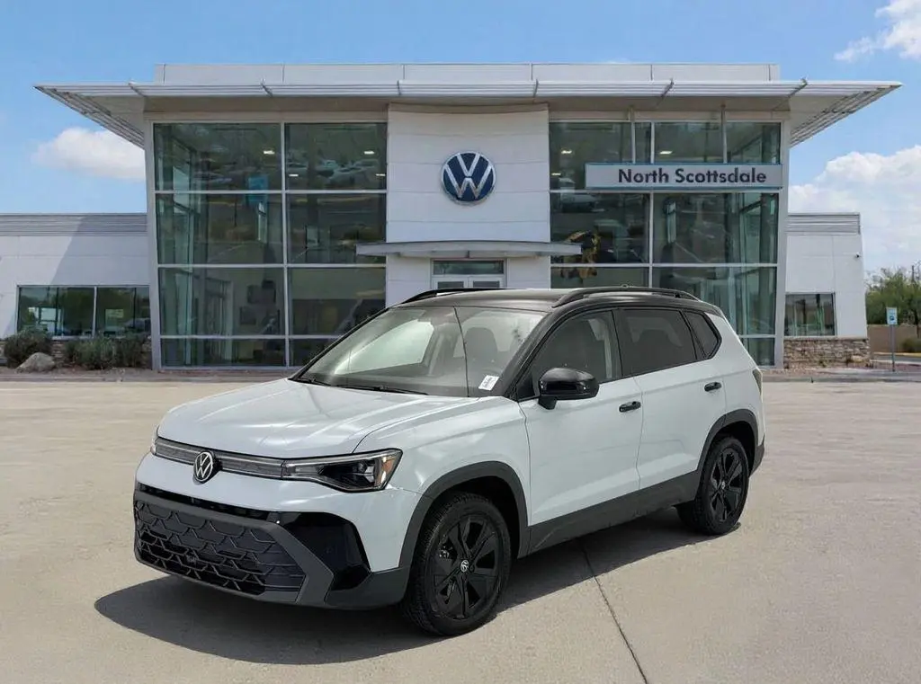 2026 Volkswagen Taos SE Black
