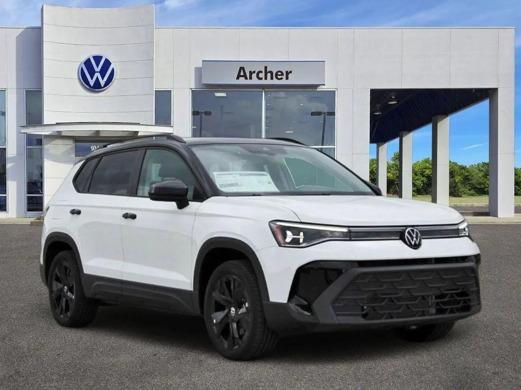 2026 Volkswagen Taos SE Black