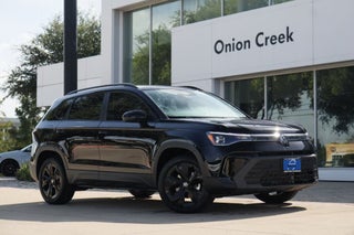 2026 Volkswagen Taos SE Black