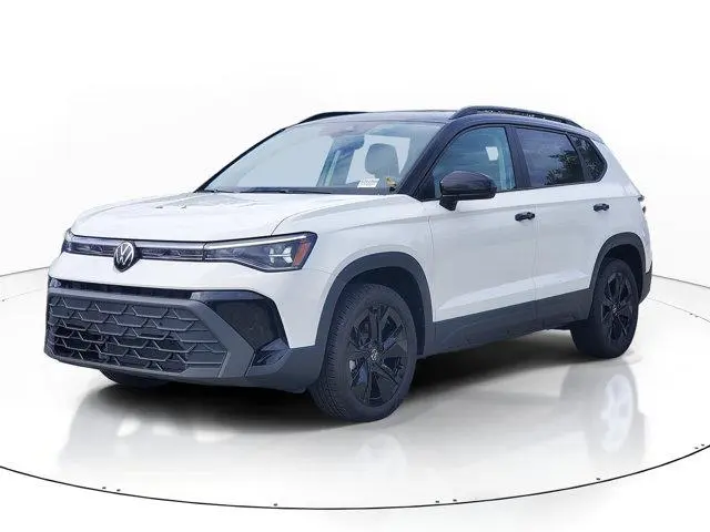 2026 Volkswagen Taos SE Black