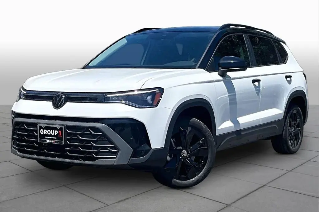 2026 Volkswagen Taos SE Black