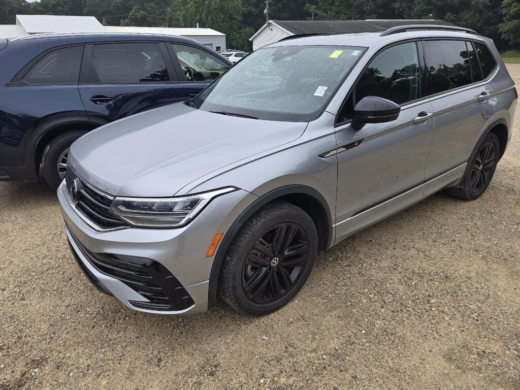 2022 Volkswagen Tiguan SE R Line Black