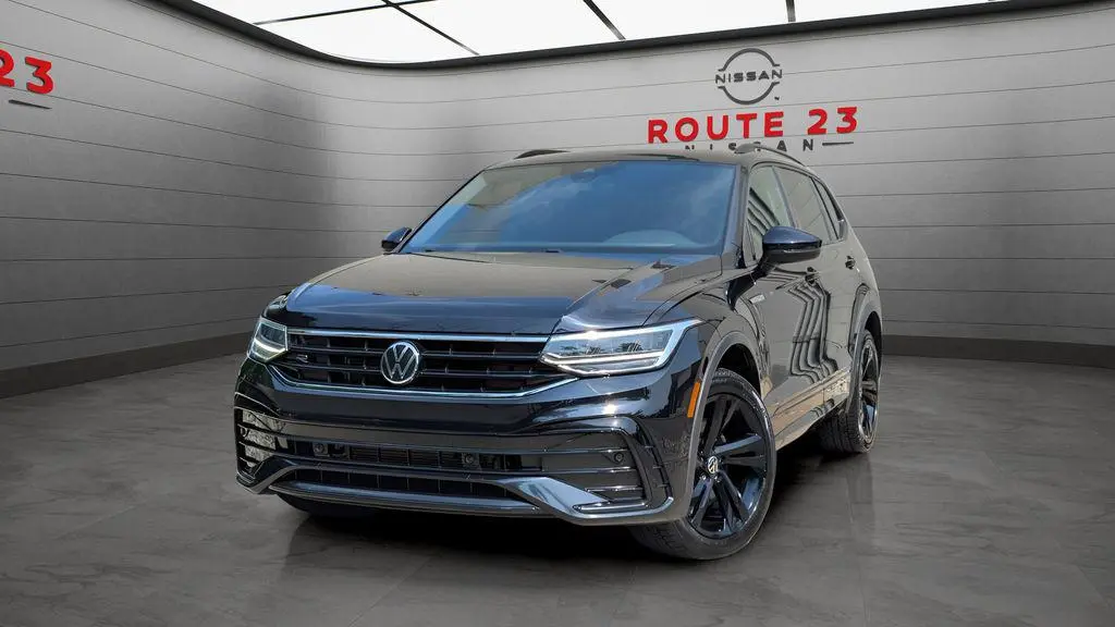 2023 Volkswagen Tiguan SE R Line Black