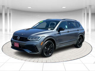 2022 Volkswagen Tiguan SE R Line Black