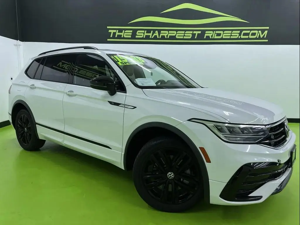 2022 Volkswagen Tiguan SE R Line Black